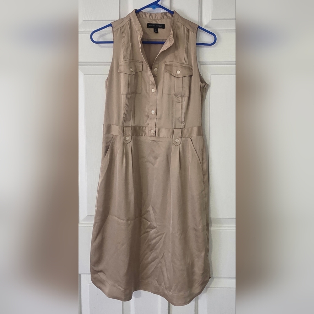 Banana Republic Sleeveless Trench Dress In Khaki/Tan Color